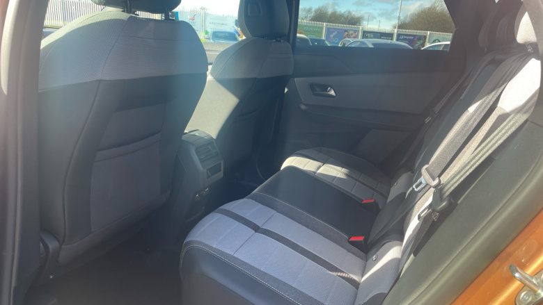 Vauxhall Grandland 1.2 Hybrid [136] GS 5dr e-DCT6 Petrol Hatchback